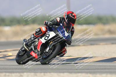 media/Oct-13-2025-Moto Forza (Mon) [[a66d839500]]/3-B Group/Session 3 (Turn 16)/